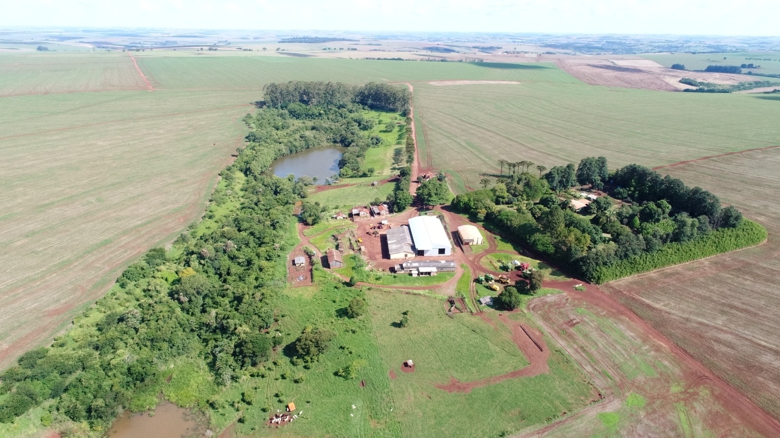 Vista aérea da propriedade rural